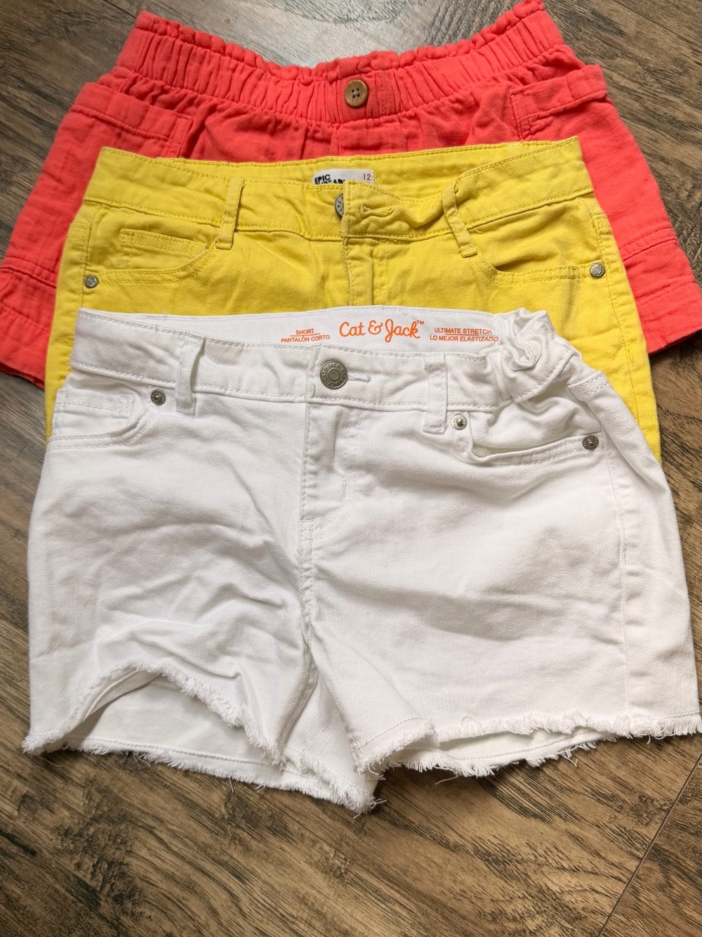 Cat & Jack White, Yellow & Coral Women’s Casual Shorts Trio